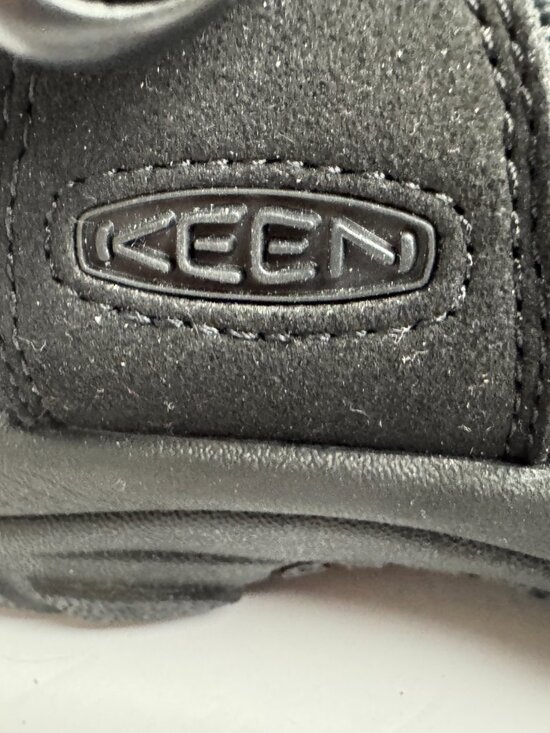 NWOT  KEEN  Newport H2 Hiking  Black Water Sandals Men\'s Size 8.5 main image 8